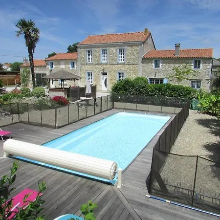La Brise Marine - 5 People With Heated Swimming Pool Le Guâ